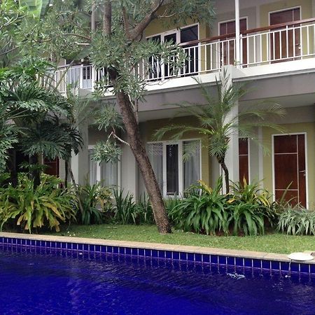 ג'קרטה Topaz Guest House מראה חיצוני תמונה