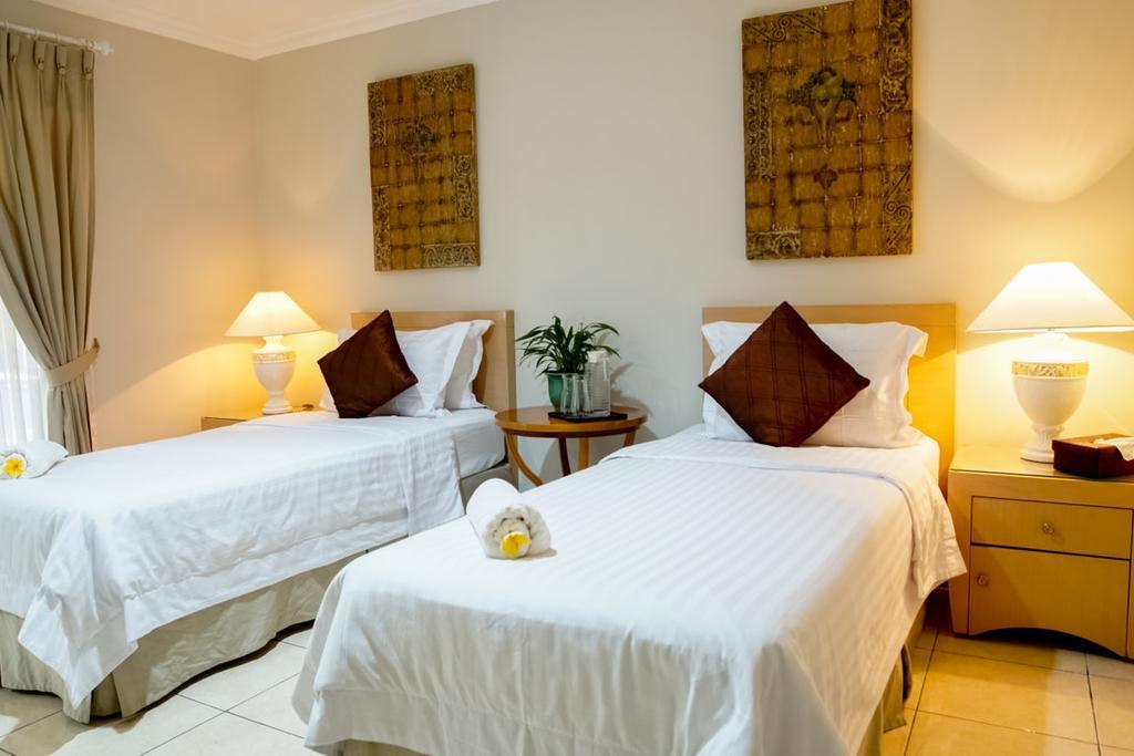 ג'קרטה Topaz Guest House מראה חיצוני תמונה